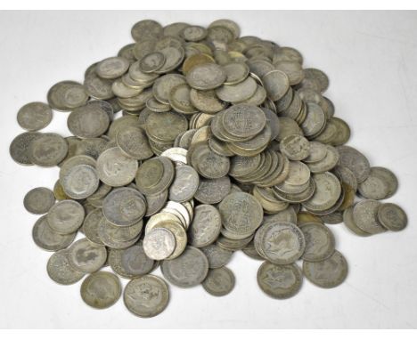 A large quantity of 1946 and earlier predominantly half-silver coins, combined approx 110ozt.