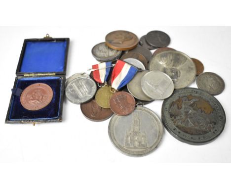 A large collection of mixed commemorative and other medals and medallions to include an Earl of Plymouth bronze medal designe