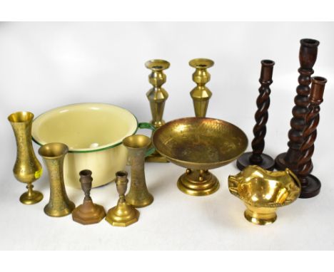Various candlesticks to include brass, a pair of oak twist examples, a single oak bobbin turned example, height 33cm, a pair 