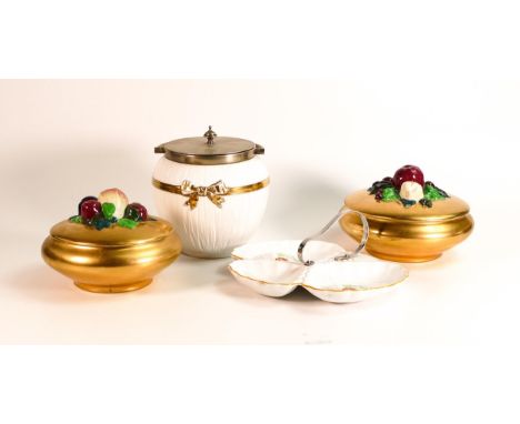 Shelley / Wileman &amp; Co items to include powder bowls, trefoil dish, crinkle ware biscuit barrel etc ( 4 pieces) 
