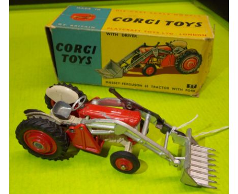 BOXED CORGI TOYS MASSEY FERGUSON TRACTOR 65 WITH FORK NO. 57