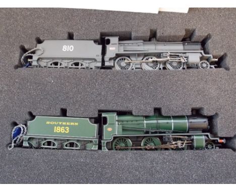 CASED BOXED SET - BACHMANN - 1863 SOUTHERN RAILWAY AND BACHMANN - 810 SOUTH EASTERN AND CHATHAM RAILWAY 
