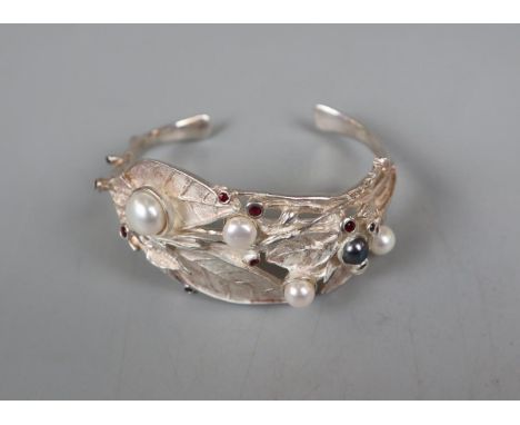 Ruby and freshwater pearl silver bangle 