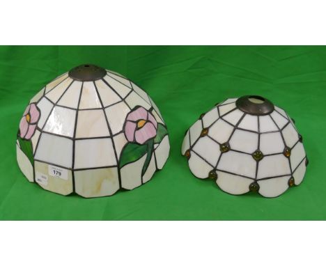 2 Tiffany style lamp shades