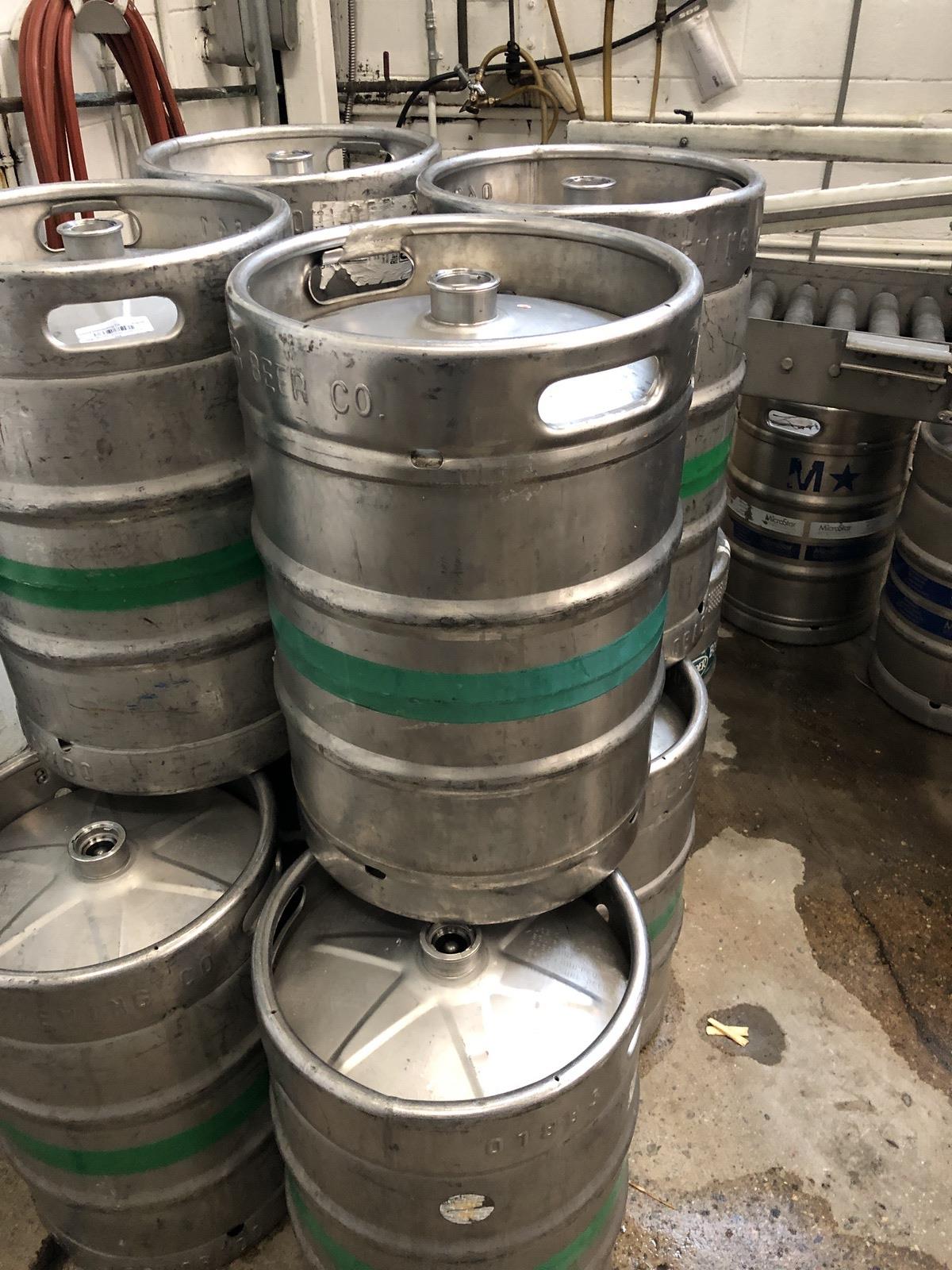 (Qty 48) Half Barrel Sankey Style Kegs Req'd Simple Loading Fee 100