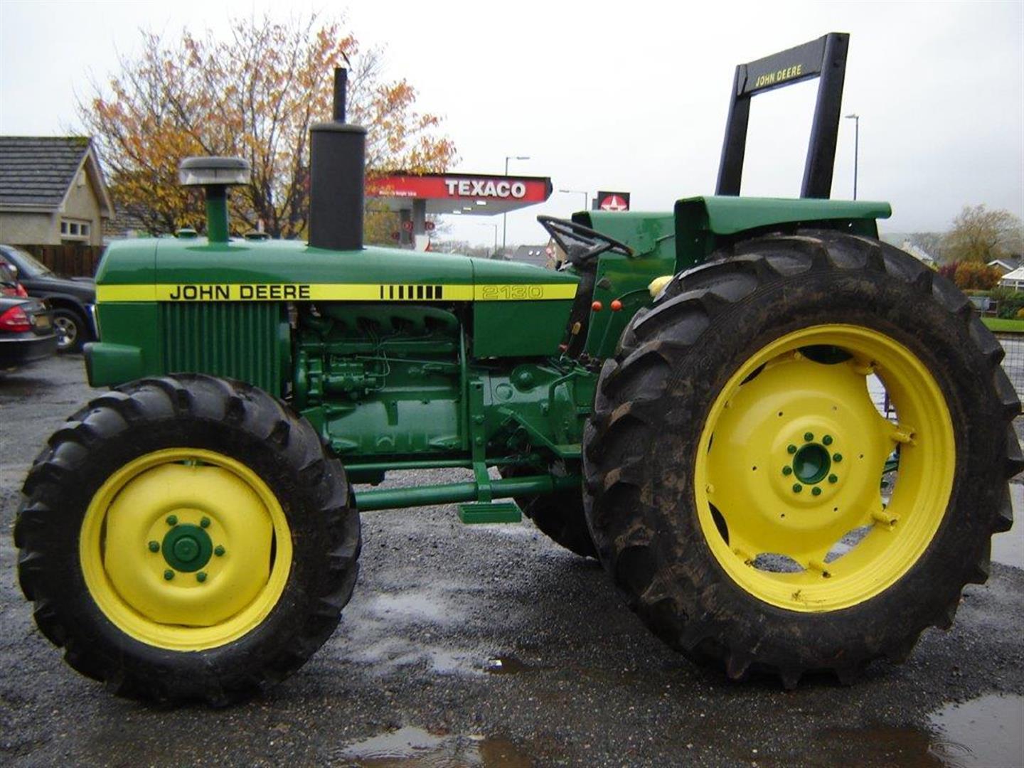 JOHN DEERE 2130 diesel TRACTOR Fitted with mechanical 4wd and spool ...