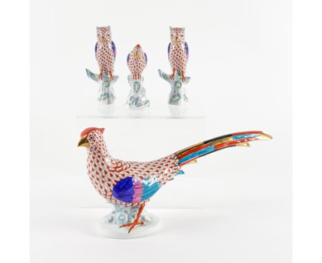 FOUR HEREND RUST RED FISHNET MODELS  OF BIRDS (4)Comprising; a pheasant, 33cm length by 16cm high; a sitting parrot, 11cm hig