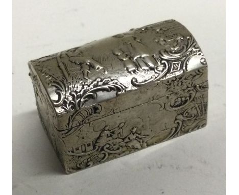 An attractive Continental silver hinged topped trunk with chased decoration. Approx. 46 grams. Est. £40 - £50.