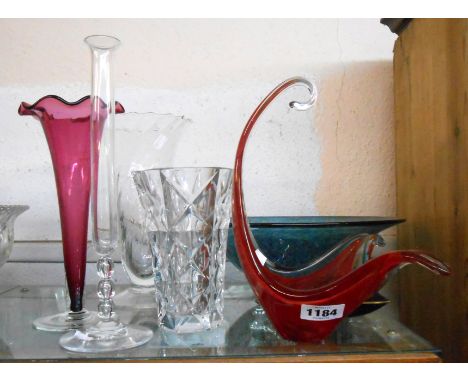 A quantity of assorted glassware including large Teign Valley Glass bowl, free form Art Glass vase, etc.