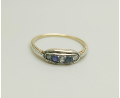 An 18ct gold Art Deco sapphire and diamond ring, 2.3g, R 