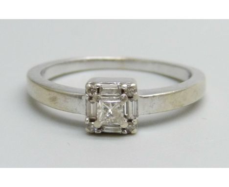 A 9ct white gold and diamond ring, 2.7g, P 