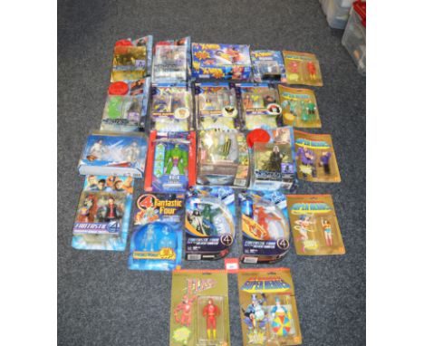 22 x Marvel and DC superhero action figures by ToyBiz, Mattel and others. Boxed/carded, F-G. 