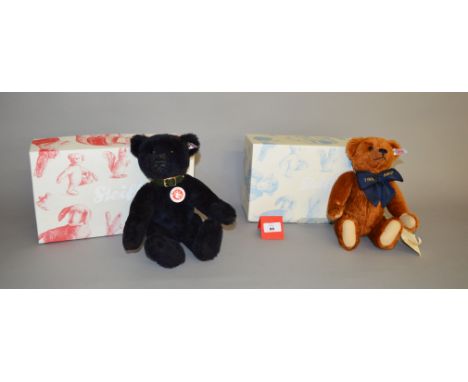 Two Steiff teddy bears: 038785 Million Hugs, ltd.ed. 2884/3000; 038280, black, 32 cm, ltd.ed. 1566/2007. Both with gift boxes