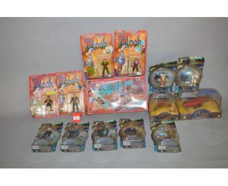 Quantity of action figures: five Mattel Hook; nine PopCo Golden Compass. All boxed/carded, F-VG. (14)