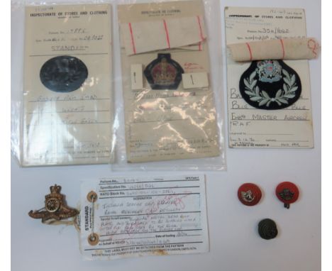 Officer Cap Cord Bosses And Sealed Pattern Badgesconsisting 2 x red cap cord bosses with silvered, central strung bugles ... 