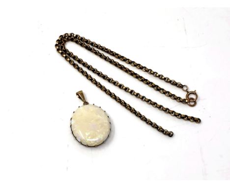 A 9ct gold opal pendant and chain