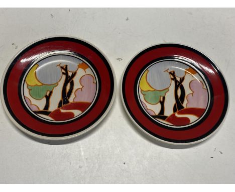 Two Wedgwood plates in appreciation of Clarice Cliff D18cm