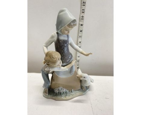 A large Nao figurine h28cm, shipping unavailable