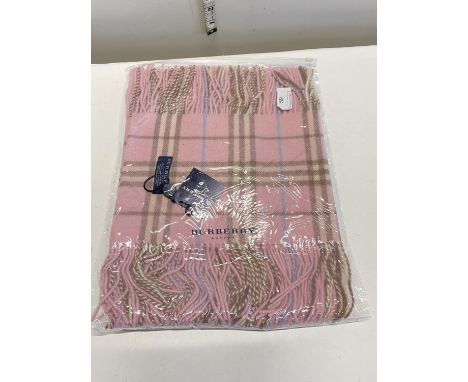 A new with tags Burberry 100% lambs wool pink long scarf with double tassels 150 x 37cm