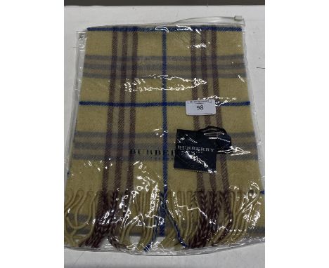 A new with tags Burberry 100% lambs wool yellow long scarf 120 x 23cm