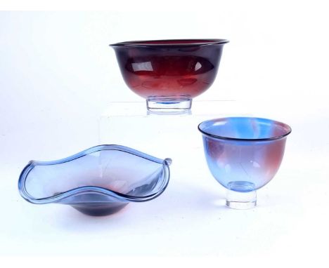 Nils Landberg for Orrefors, Sweden - three pieces of Tan'Si glass first designed in 1954the glass running from red to blue, c