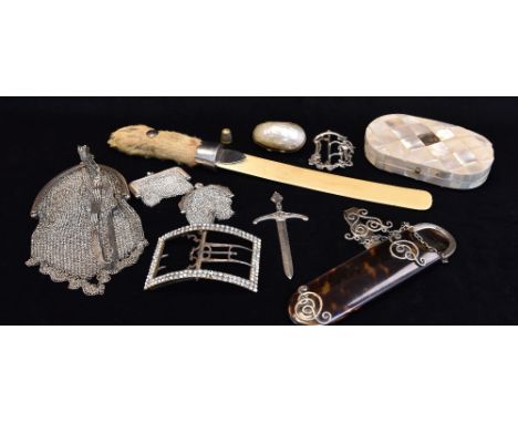 GROUP OF SILVER OR PLATED COLLECTIBLES, including three mesh purses, one 800 standard, Continental silver floral belt buckle,