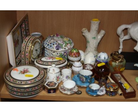 VARIOUS CERAMICS, CLOISONNE, etc, to include Halcyon Days enamel, Wedgwood 'Clio' trinkets (4), Belleek, Royal Crown Derby, C