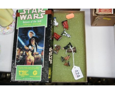 A BOXED SET OF WEST END GAMES4 STAR WARS RETURN OF THE JEDI METAL FIGURES SET, No.40306, 25mm painted metal figures for use i