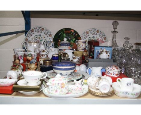 A COLLECTION OF MOSTLY 20TH CENTURY CERAMICS, including Spode, Royal Doulton, Minton, Royal Albert, Goebel, modern enamels, b