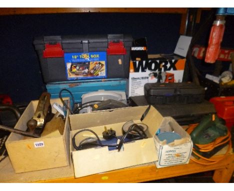 A QUANTITY OF MISCELLANEOUS TOOLS, to include two tool boxes with contents, Worx Impact drill and five other electric hand to