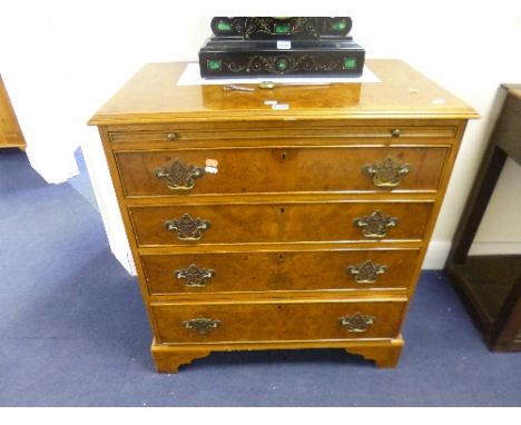 A MODERN BURR WALNUT CHEST, of four long drawers with brushing slide and bracket feet supports, approximate size width 78cm x