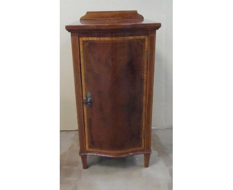 Small antique bow fronted, veneered hardwood cabinet,41 x 41 cm, 71 cm tall 