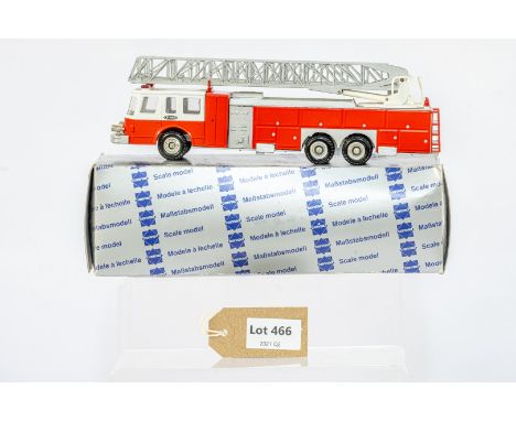 Manufacturer  - Conrad | Description - Emergency One Fire Engine Aerial Ladder Rescue Truck  | Stock Code - 5505 | Notes - No