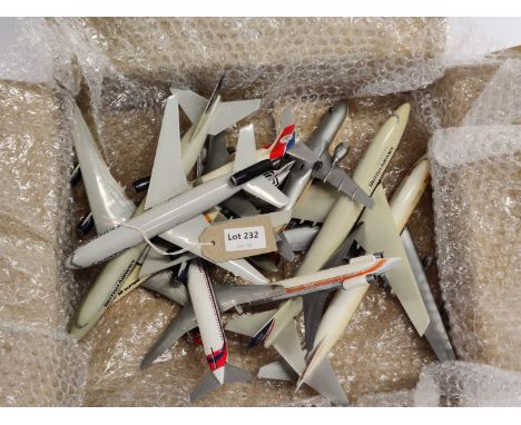 Manufacturer  - N/A | Description - Box Of 10 Assorted Loose Aircraft Models | Stock Code - N/A | Notes - None| Scale - N/A |