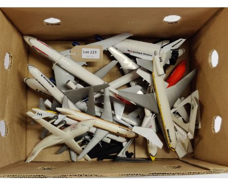 Manufacturer  - N/A | Description - Box Of Assorted Loose Aircraft Models | Stock Code - N/A | Notes - None| Scale - N/A | Ce