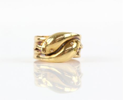 Edwardian, double headed snake ring, in 18 ct yellow gold, hallmarked Chester 1905,  ring size W 1/2Condition Report:  Gross 