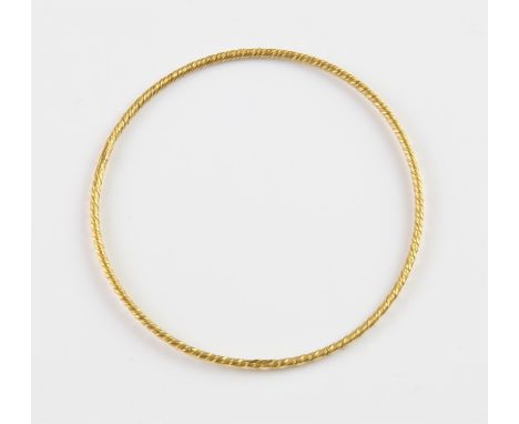 Gold bangle, with faceted and rope detailing, bangle diameter 6.3 cm, width 2mm, in tested 18 ct yellow goldCondition Report: