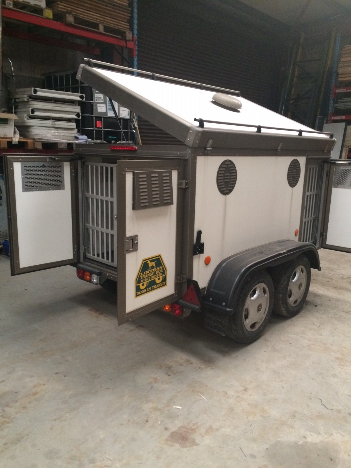 bank deutsch draft twin trailer axle battery storage LINTRAN & dog c/w 2008 4 bank deutsch draft twin trailer axle battery storage LINTRAN & dog c/w 2008 4