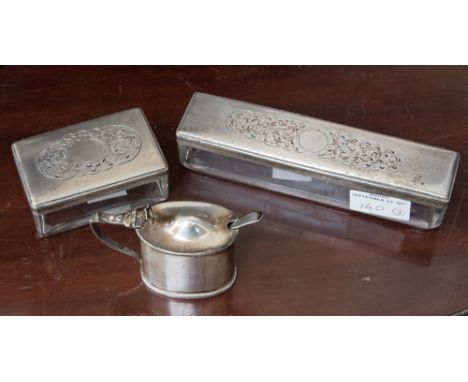 Silver drum mustard and blue glass liner, Birmingham 1907 and two dressing table jars (3)