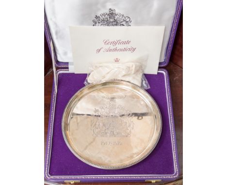 A silver Commemorative 1947-1972 tray, Birmingham 1971, weighing approx 9.27 ozt, stamped H.H, heavily engraved with gloves a