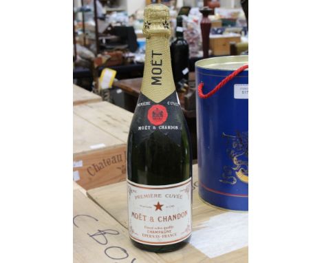One bottle of Moet and Chandon champagne