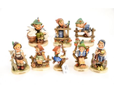 A collection of Hummel Goebel figurines (8) 