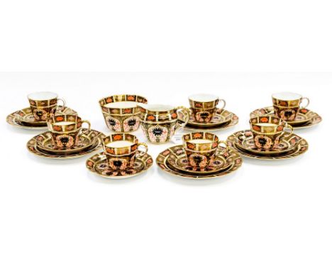 Royal Crown Derby pattern 1128, seven cups, seven saucers, six plates (teaplates), sugar bowl and cream/milk jug(22)