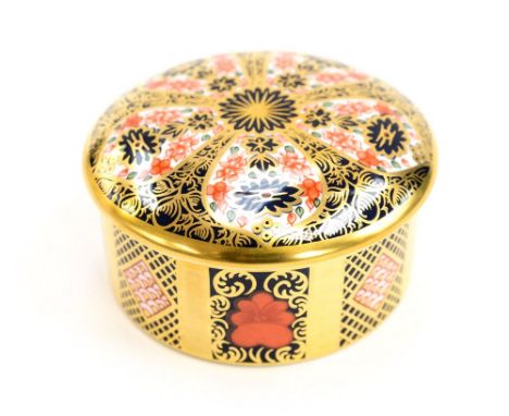 A boxed Royal Crown Derby 'Old Imari' circular trinket dish