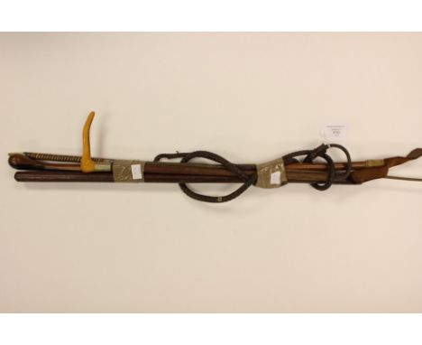 Leather swagger stick: Child's Hunting crop: Cutting Whip with white metal rings and a wooden whip. (4)