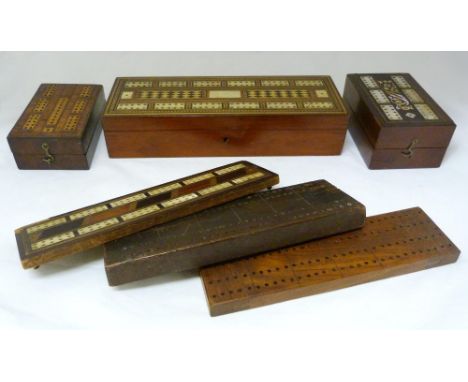 Late Victorian specimen wood, marquetry and bone cribbage box containing a silk-lined interior and a pack of playing cards, 6