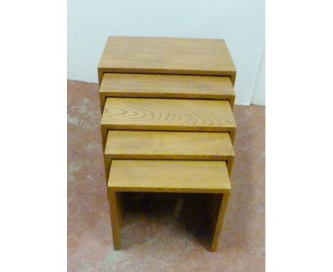Ercol nest of five 'Windsor' range elm tables, largest 40.5cm high, 51cm wide and 31cm deep.&nbsp; (4)