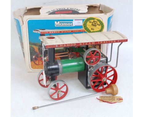 Mamod steam traction engine appears unused but will benefit from cleaning (E-BP)
