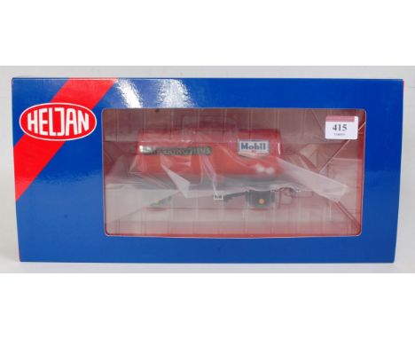 Heljan finescale red Mobil Charringtons tank wagon box code 1004 (NM-BM)