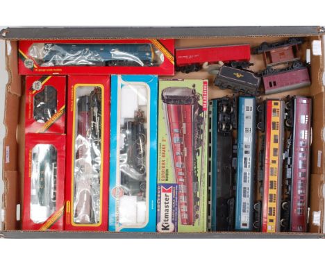 Tray of mixed model railway Hornby LMS red 'Princess Elizabeth' engine and tender (G) GWR pannier tank engine (G), 0-4-0 blac